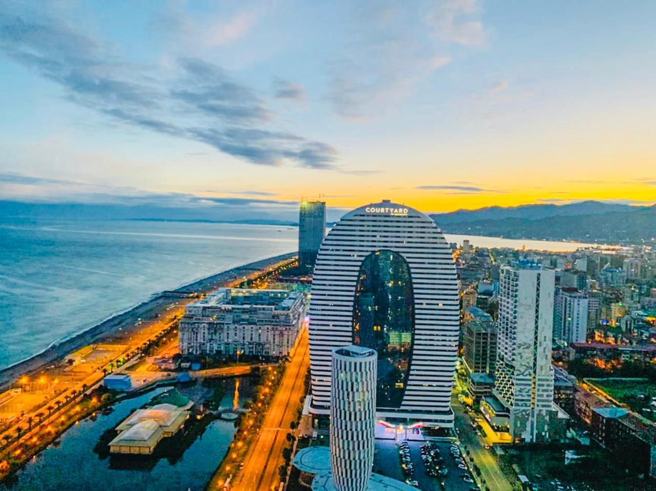 Luxury Batumi Hotel Extérieur photo