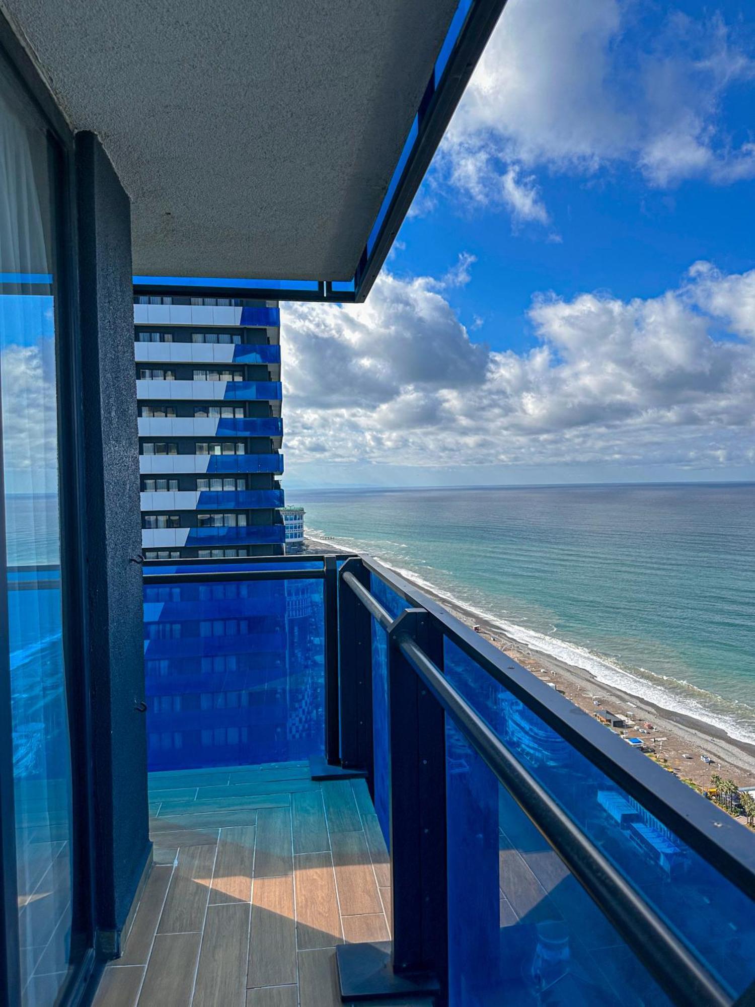 Luxury Batumi Hotel Extérieur photo