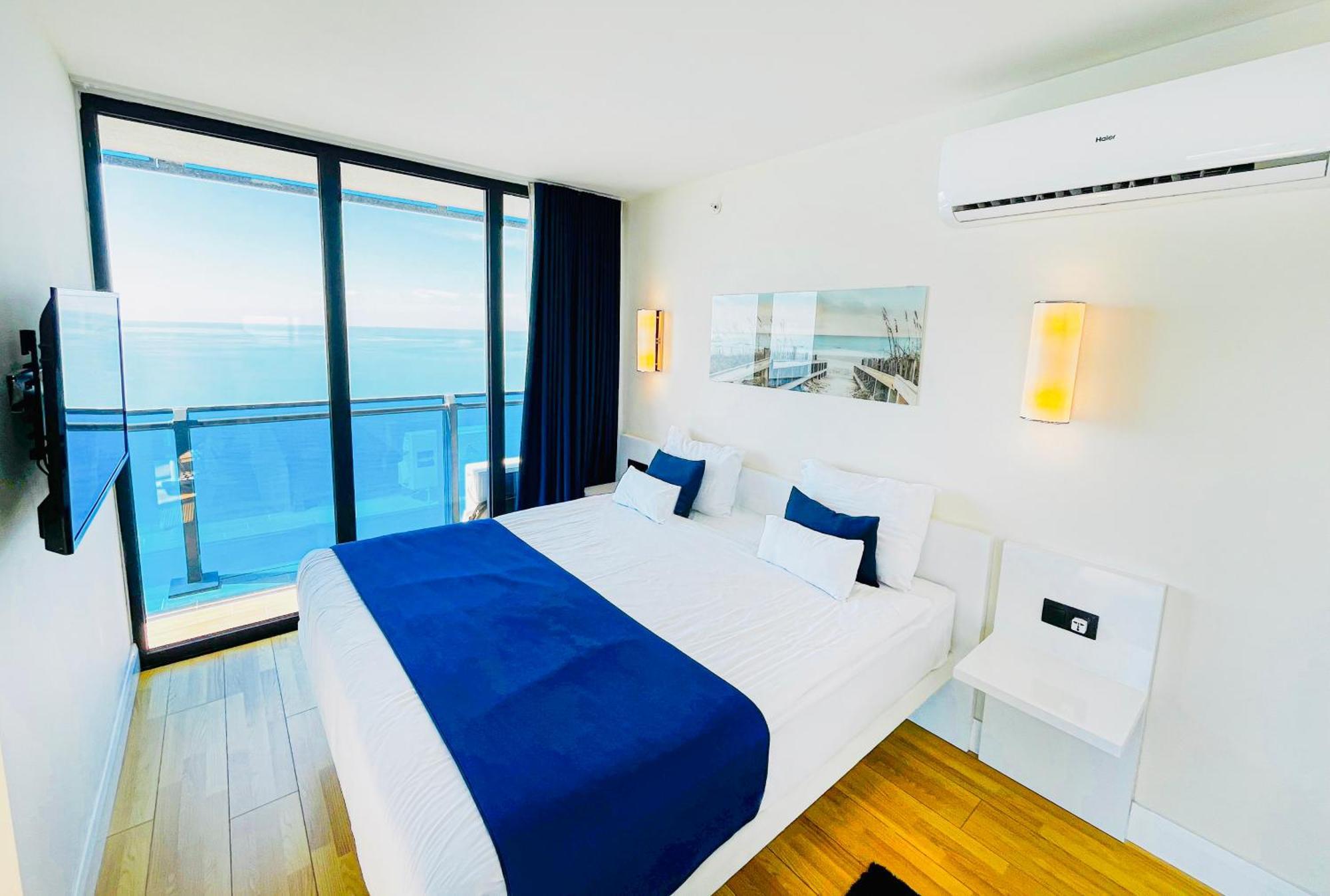 Luxury Batumi Hotel Extérieur photo