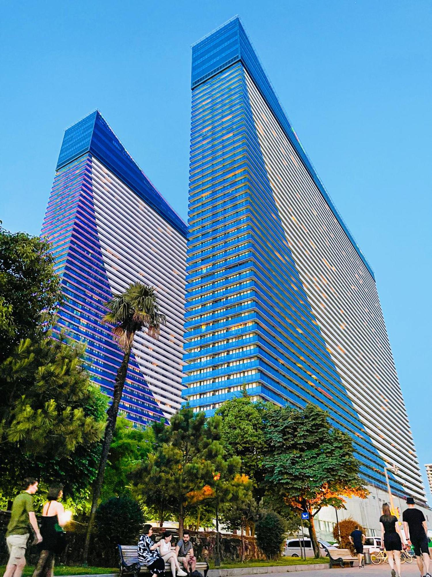 Luxury Batumi Hotel Extérieur photo