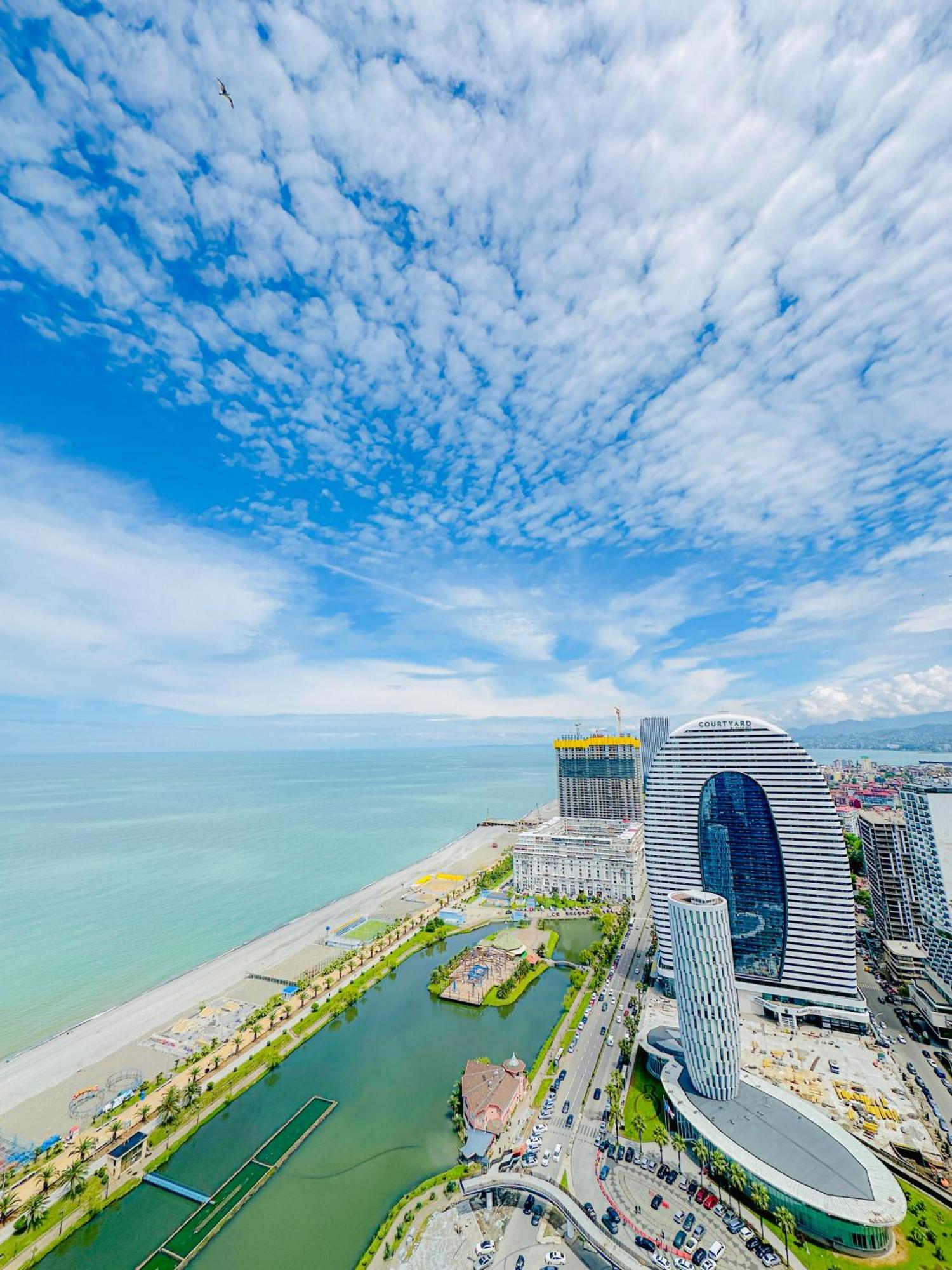 Luxury Batumi Hotel Extérieur photo